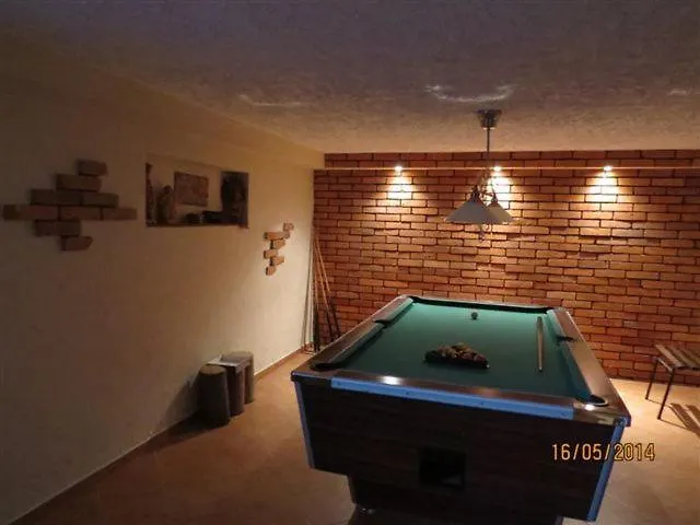 Cudodomek Na Mazurach W Woszczelach Kolo Elku Holiday home *